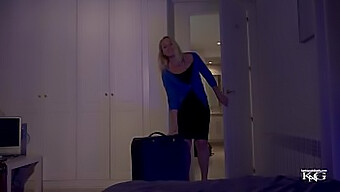 Video Pov Di Una Milf Bionda Che Si Fa Scopare